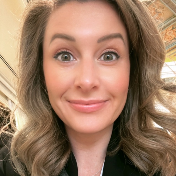 Meet your Posher, Brittany - Picture 2 of 4